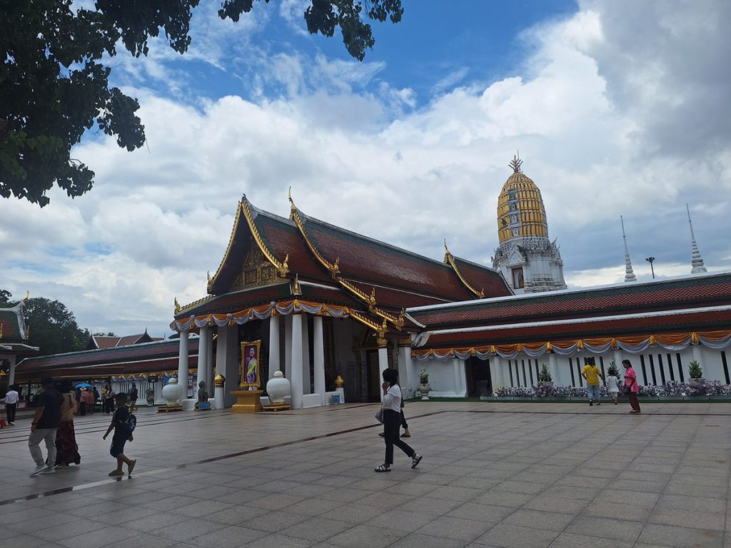 รถเช่าพร้อมคนขับน่าน, เหมารถน่านไปเชียงราย, เหมารถน่านไปเชียงใหม่, เหมารถน่านไปพะเยา, รถรับส่งข้ามจังหวัด, รถส่วนตัวพร้อมคนขับ, รถ VIP น่าน, รถพาเที่ยวภาคเหนือ, รถรับส่งสนามบินเชียงใหม่, รถรับส่งสนามบินเชียงราย, เหมารถเที่ยวเชียงรายจากน่าน, เดินทางจากน่านไปเชียงใหม่, รถพร้อมคนขับภาคเหนือ 2026