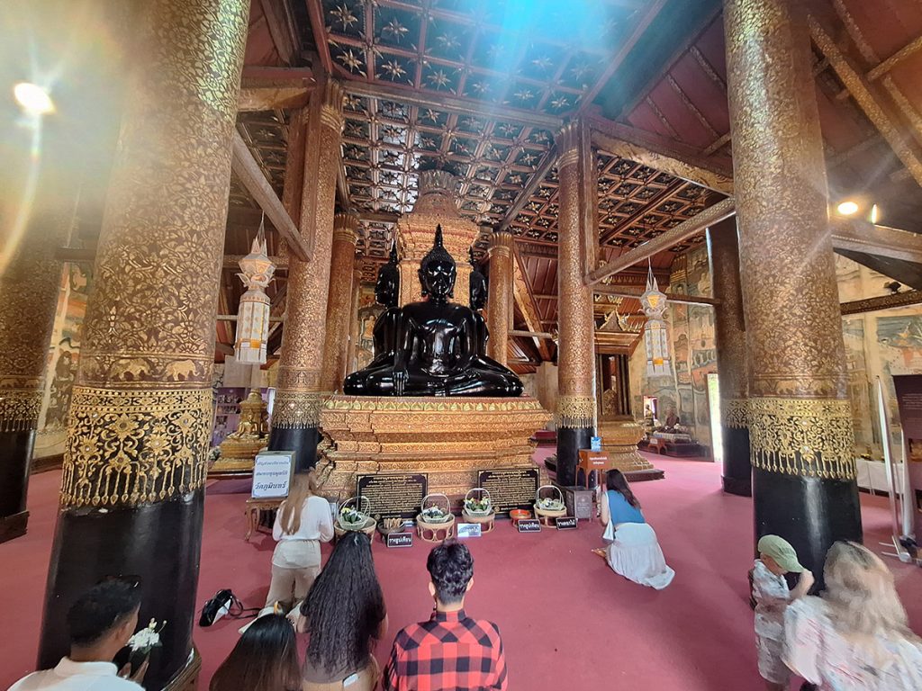 ที่เที่ยวน่าน รถพร้อมคนขับน่าน เที่ยวน่านแบบส่วนตัว