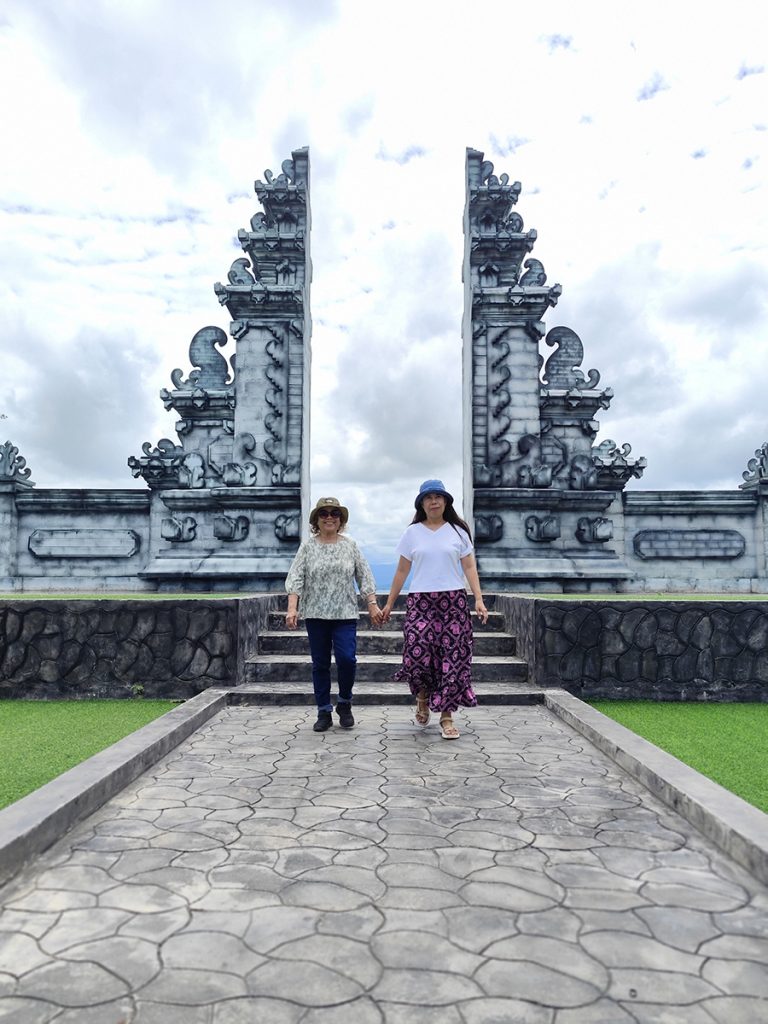 รถเช่าน่านพร้อมคนขับ บริการรถเหมาพร้อมคนขับน่าน รับส่งทั่วจังหวัดน่าน น่านไปต่างจังหวัด เหมารถจากน่านไปต่างจังหวัด